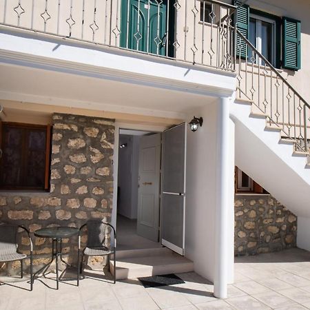 Boursinos Cozy Apartments Lefkáda Exterior foto